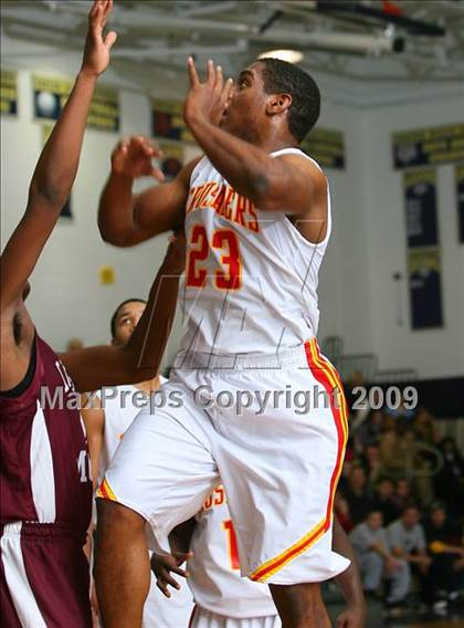 Thumbnail 1 in Bergen Catholic vs. Morrow photogallery.