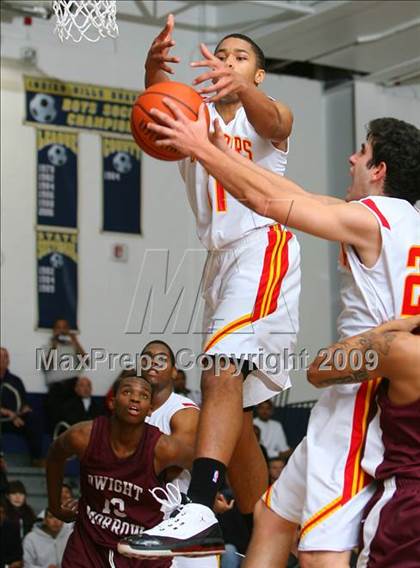 Thumbnail 2 in Bergen Catholic vs. Morrow photogallery.