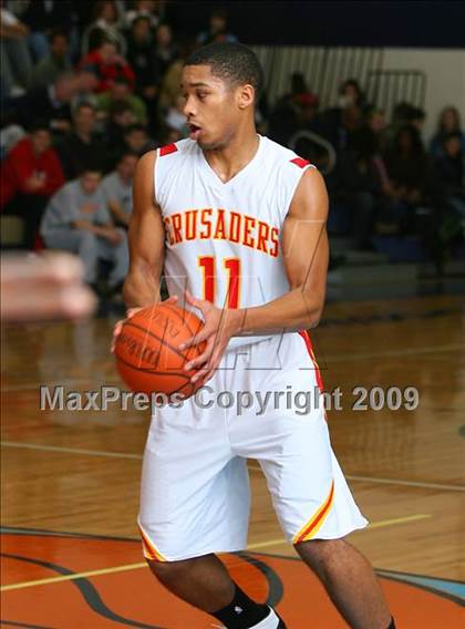 Thumbnail 3 in Bergen Catholic vs. Morrow photogallery.