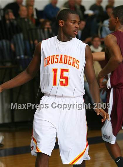 Thumbnail 3 in Bergen Catholic vs. Morrow photogallery.
