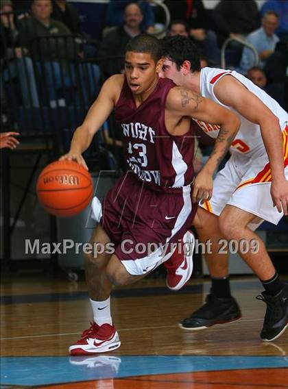 Thumbnail 2 in Bergen Catholic vs. Morrow photogallery.