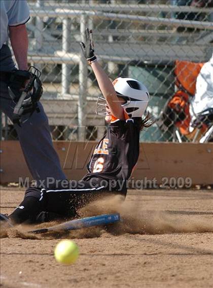 Thumbnail 1 in Roseville vs. Rocklin (Pre-Season Tournament of Champions) photogallery.