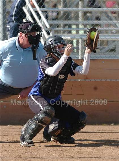 Thumbnail 1 in Roseville vs. Rocklin (Pre-Season Tournament of Champions) photogallery.