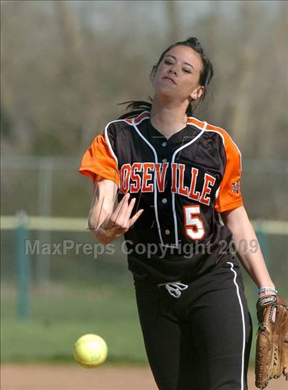 Thumbnail 2 in Roseville vs. Rocklin (Pre-Season Tournament of Champions) photogallery.