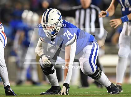 Thumbnail 2 in Jesuit vs. John Curtis Christian (LHSAA D1 Quarterfinal Playoff) photogallery.