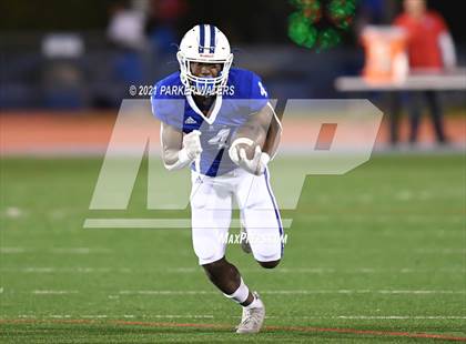 Thumbnail 1 in Jesuit vs. John Curtis Christian (LHSAA D1 Quarterfinal Playoff) photogallery.
