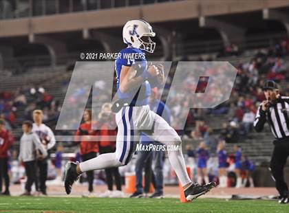 Thumbnail 3 in Jesuit vs. John Curtis Christian (LHSAA D1 Quarterfinal Playoff) photogallery.