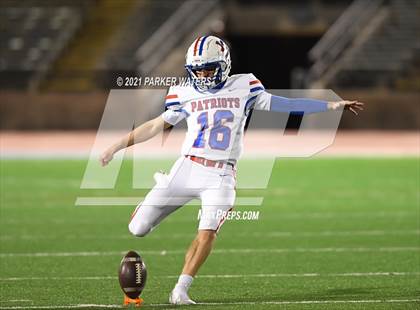 Thumbnail 2 in Jesuit vs. John Curtis Christian (LHSAA D1 Quarterfinal Playoff) photogallery.