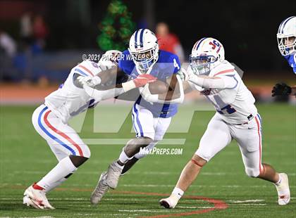 Thumbnail 2 in Jesuit vs. John Curtis Christian (LHSAA D1 Quarterfinal Playoff) photogallery.