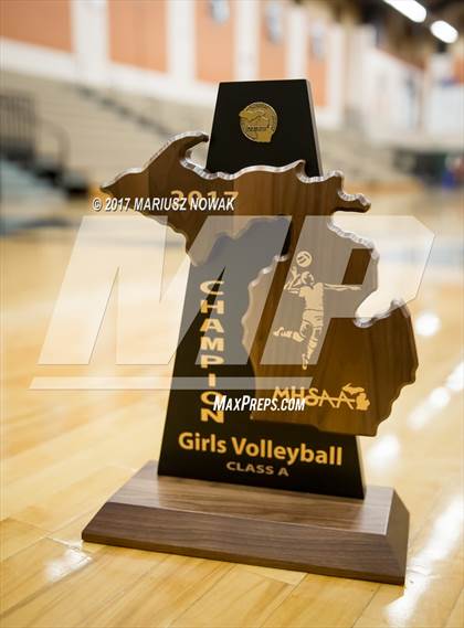 Thumbnail 1 in Romeo @ Stoney Creek (MHSAA Class A District Final) photogallery.