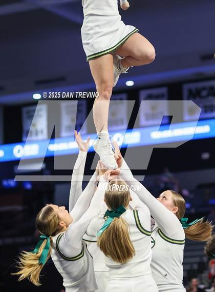 Thumbnail 3 in Glenvar (VHSL Class 2 State Championship) photogallery.