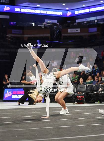 Thumbnail 3 in Glenvar (VHSL Class 2 State Championship) photogallery.