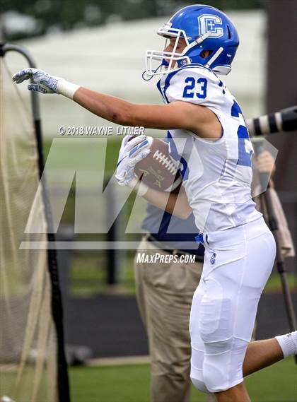 Thumbnail 1 in Covington Catholic @ Ryle photogallery.