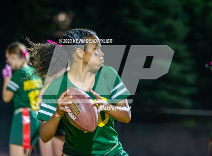 Thumbnail 3 in Oak Park @ Moorpark photogallery.