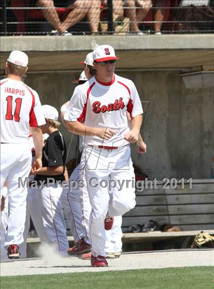 Thumbnail 3 in East Columbus vs. South Stanly (NCHSAA 1A Final - Game 2) photogallery.