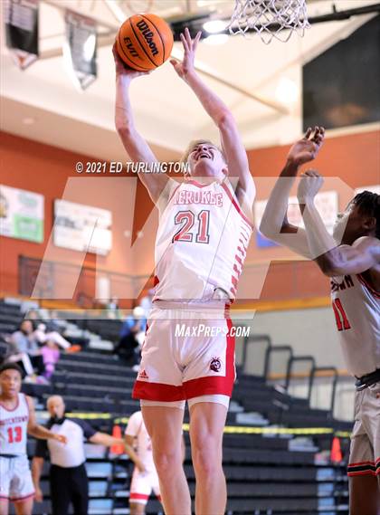 Thumbnail 1 in Dutchtown @ Cherokee (New Years Classic) photogallery.