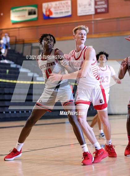 Thumbnail 3 in Dutchtown @ Cherokee (New Years Classic) photogallery.