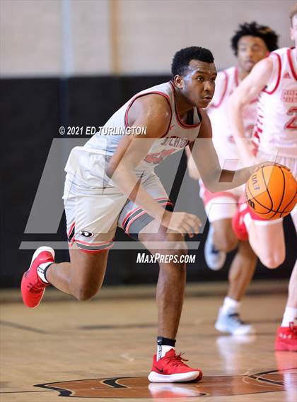 Thumbnail 2 in Dutchtown @ Cherokee (New Years Classic) photogallery.
