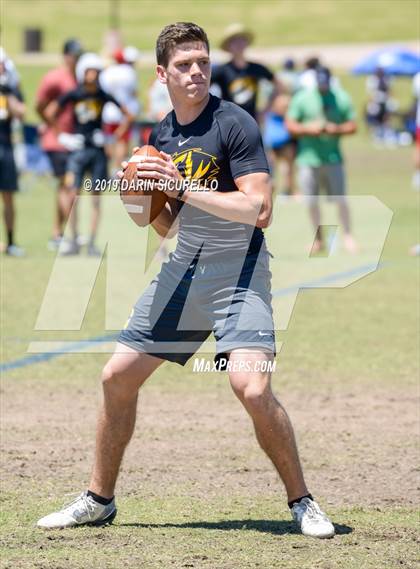 Thumbnail 3 in Gilbert vs. Seton Catholic (Arizona GBAC 7-on-7 Tournament) photogallery.