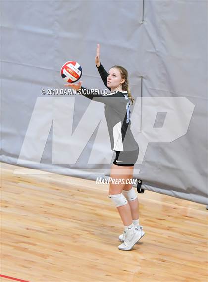 Thumbnail 3 in Mater Dei vs. Hagerty (NIKE Tournament of Champions) photogallery.