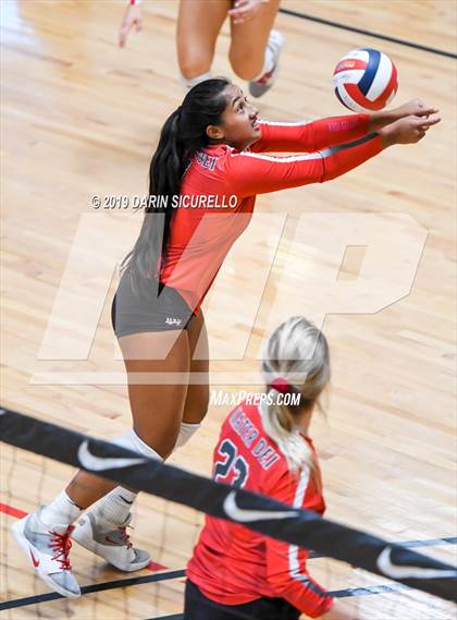 Thumbnail 1 in Mater Dei vs. Hagerty (NIKE Tournament of Champions) photogallery.