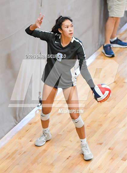 Thumbnail 2 in Mater Dei vs. Hagerty (NIKE Tournament of Champions) photogallery.