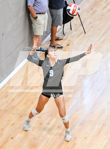 Thumbnail 3 in Mater Dei vs. Hagerty (NIKE Tournament of Champions) photogallery.