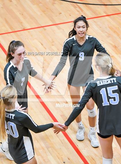 Thumbnail 3 in Mater Dei vs. Hagerty (NIKE Tournament of Champions) photogallery.