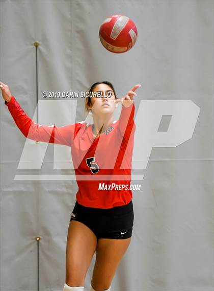 Thumbnail 2 in Mater Dei vs. Hagerty (NIKE Tournament of Champions) photogallery.