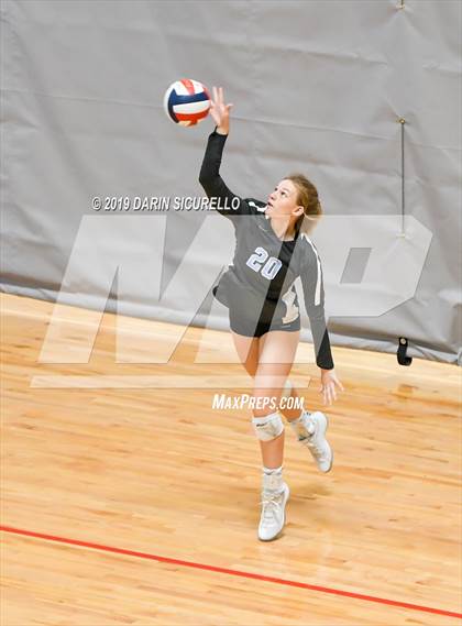 Thumbnail 3 in Mater Dei vs. Hagerty (NIKE Tournament of Champions) photogallery.