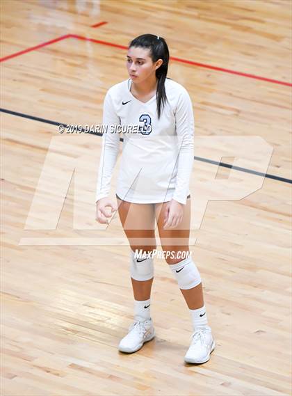 Thumbnail 3 in Mater Dei vs. Hagerty (NIKE Tournament of Champions) photogallery.