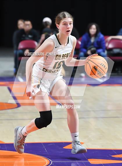 Thumbnail 1 in Holbrook vs. Gilbert Christian (AIA 3A Quarterfinal) photogallery.