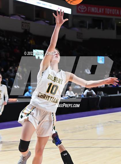Thumbnail 2 in Holbrook vs. Gilbert Christian (AIA 3A Quarterfinal) photogallery.
