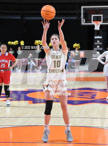 Thumbnail 1 in Holbrook vs. Gilbert Christian (AIA 3A Quarterfinal) photogallery.