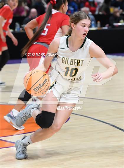 Thumbnail 3 in Holbrook vs. Gilbert Christian (AIA 3A Quarterfinal) photogallery.