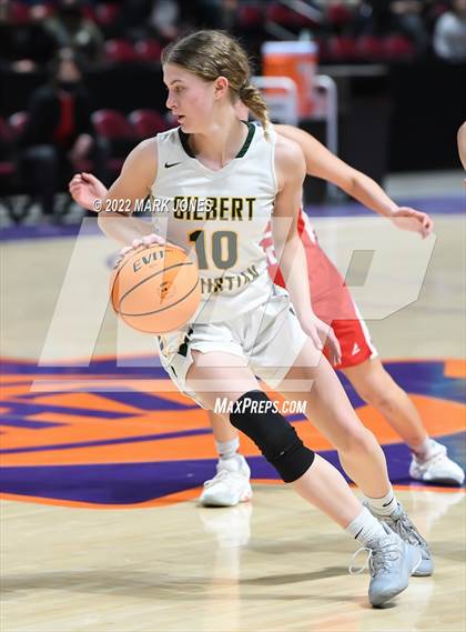 Thumbnail 1 in Holbrook vs. Gilbert Christian (AIA 3A Quarterfinal) photogallery.