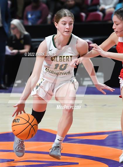 Thumbnail 3 in Holbrook vs. Gilbert Christian (AIA 3A Quarterfinal) photogallery.