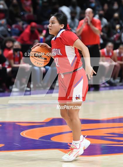 Thumbnail 2 in Holbrook vs. Gilbert Christian (AIA 3A Quarterfinal) photogallery.