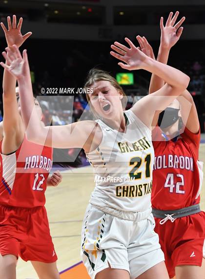 Thumbnail 1 in Holbrook vs. Gilbert Christian (AIA 3A Quarterfinal) photogallery.