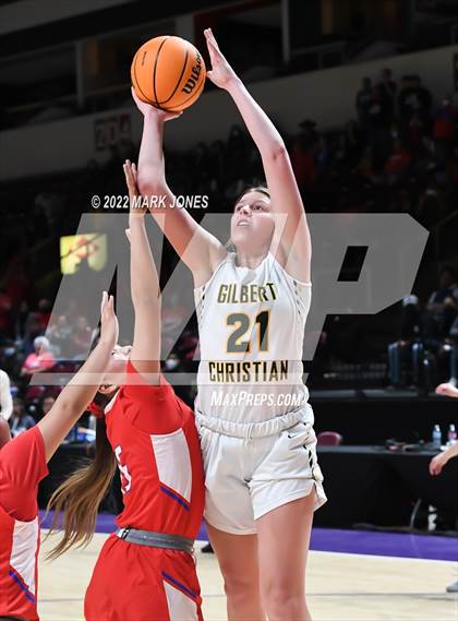 Thumbnail 1 in Holbrook vs. Gilbert Christian (AIA 3A Quarterfinal) photogallery.