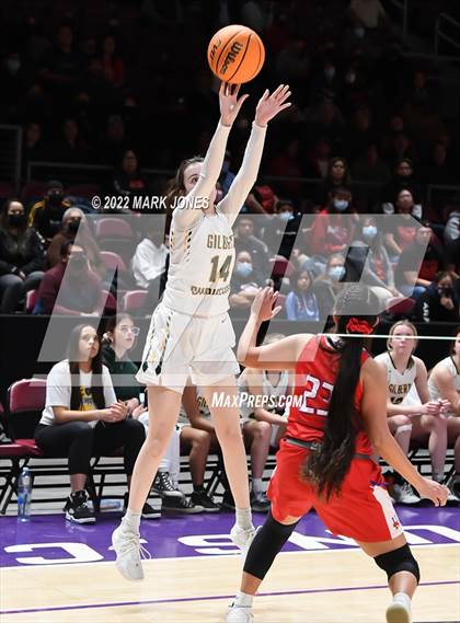 Thumbnail 3 in Holbrook vs. Gilbert Christian (AIA 3A Quarterfinal) photogallery.