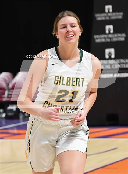 Thumbnail 2 in Holbrook vs. Gilbert Christian (AIA 3A Quarterfinal) photogallery.