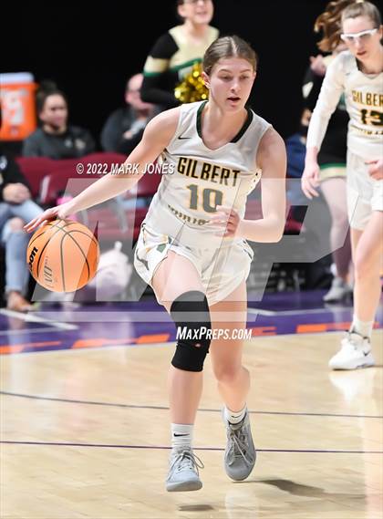 Thumbnail 1 in Holbrook vs. Gilbert Christian (AIA 3A Quarterfinal) photogallery.