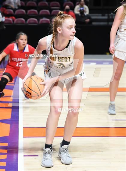 Thumbnail 2 in Holbrook vs. Gilbert Christian (AIA 3A Quarterfinal) photogallery.