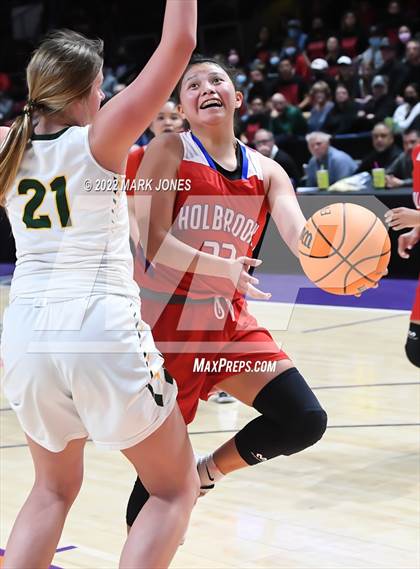 Thumbnail 1 in Holbrook vs. Gilbert Christian (AIA 3A Quarterfinal) photogallery.