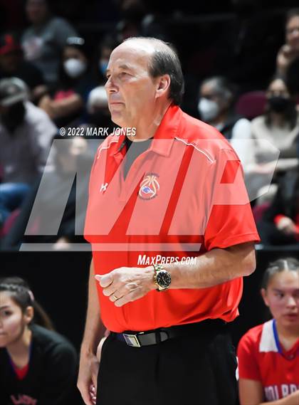 Thumbnail 2 in Holbrook vs. Gilbert Christian (AIA 3A Quarterfinal) photogallery.