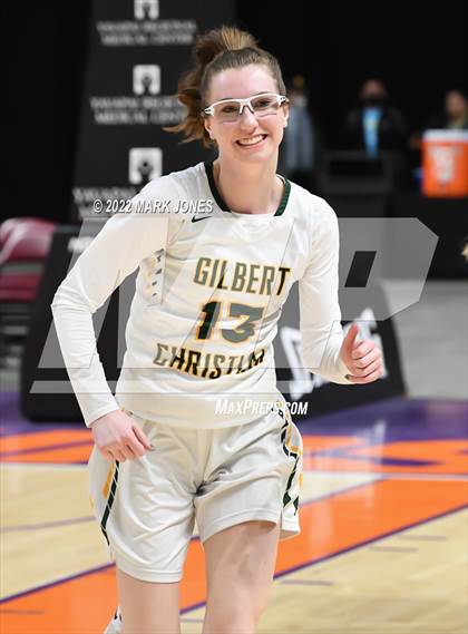 Thumbnail 3 in Holbrook vs. Gilbert Christian (AIA 3A Quarterfinal) photogallery.