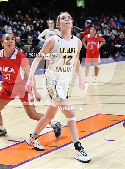 Thumbnail 3 in Holbrook vs. Gilbert Christian (AIA 3A Quarterfinal) photogallery.