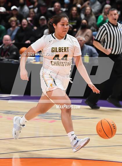 Thumbnail 3 in Holbrook vs. Gilbert Christian (AIA 3A Quarterfinal) photogallery.