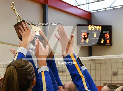 Thumbnail 3 in Pittsford-Mendon vs. West Irondequoit (NYSPHSAA Section 5 Class A Final) photogallery.